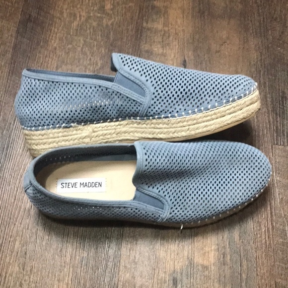 Steve Madden Leather Slip On Shoes - Picture 3 of 8